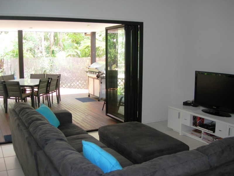 5 Belle Court, Rainbow Beach QLD 4581