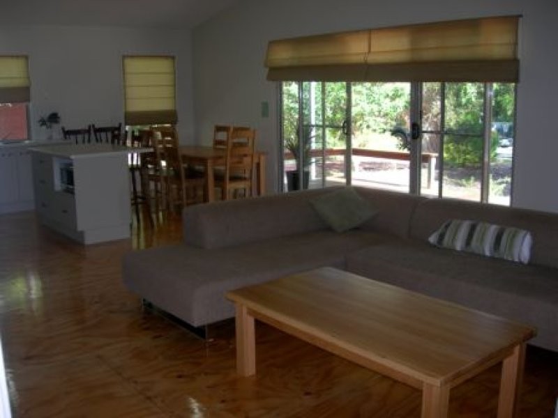 34 Satinwood Drive, Rainbow Beach QLD 4581