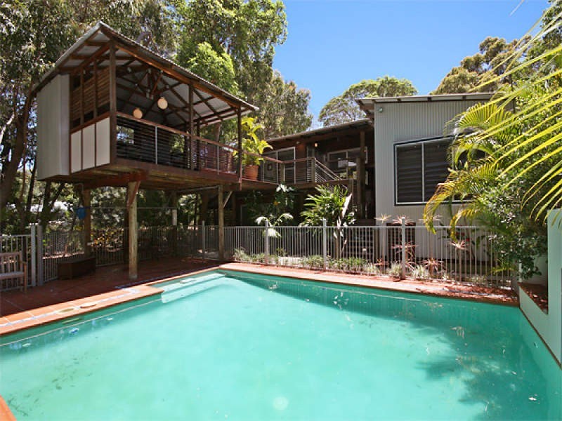 8 Naiad Court, Rainbow Beach QLD 4581
