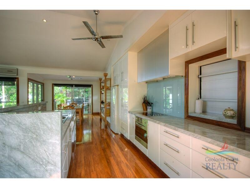 8 Naiad Court, Rainbow Beach QLD 4581