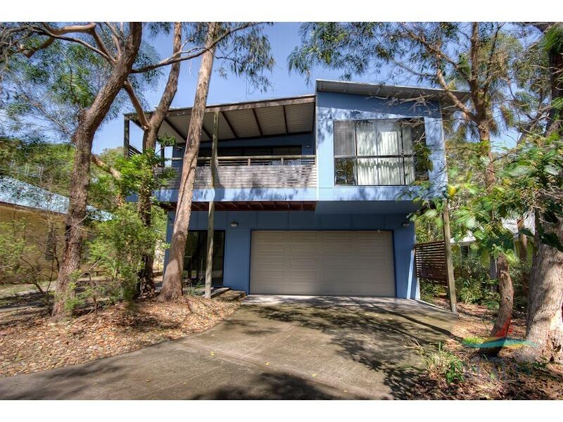 8 Belle Court, Rainbow Beach QLD 4581