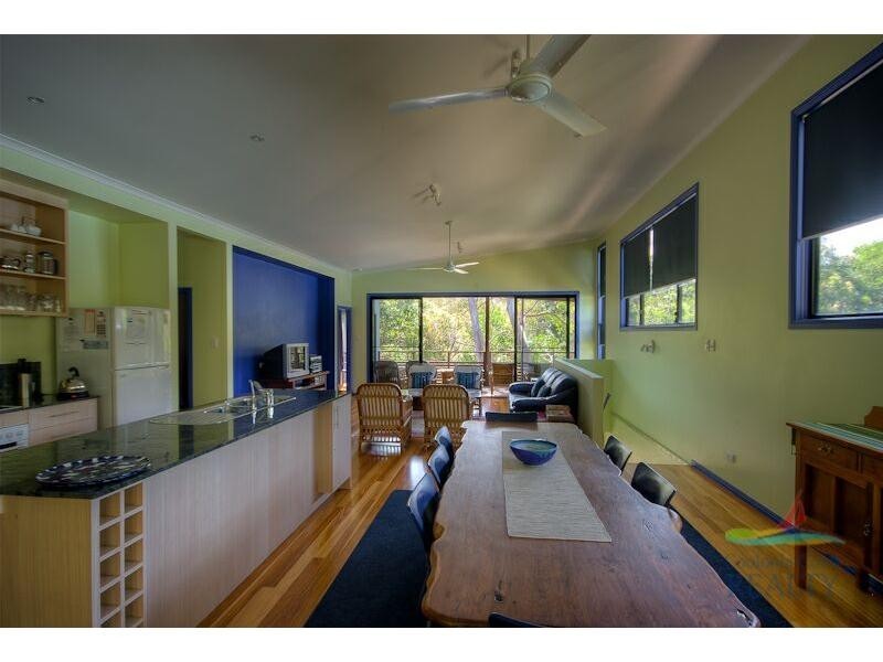 8 Belle Court, Rainbow Beach QLD 4581