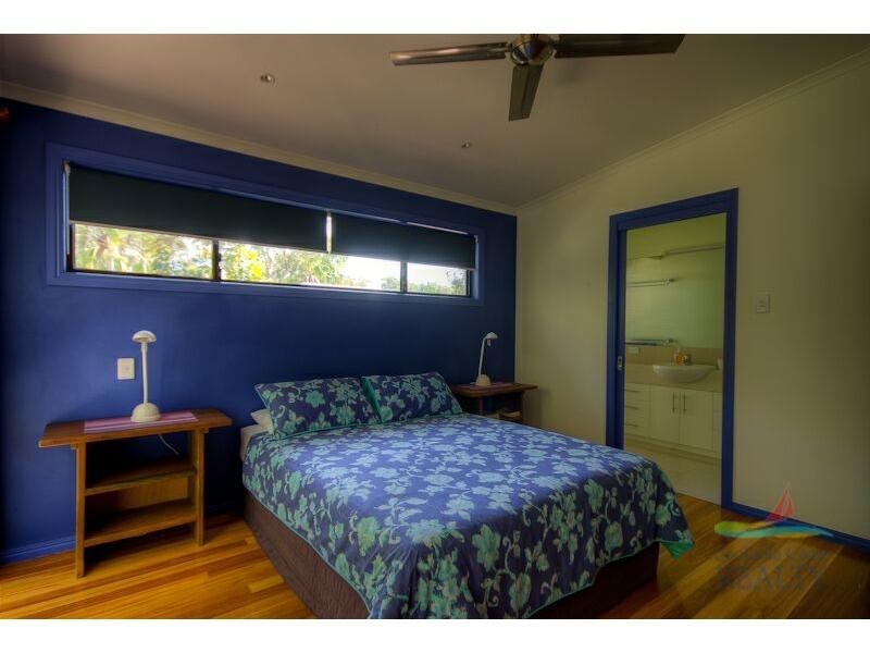 8 Belle Court, Rainbow Beach QLD 4581