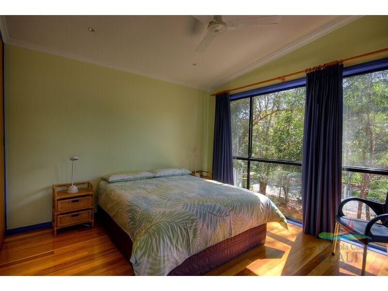 8 Belle Court, Rainbow Beach QLD 4581