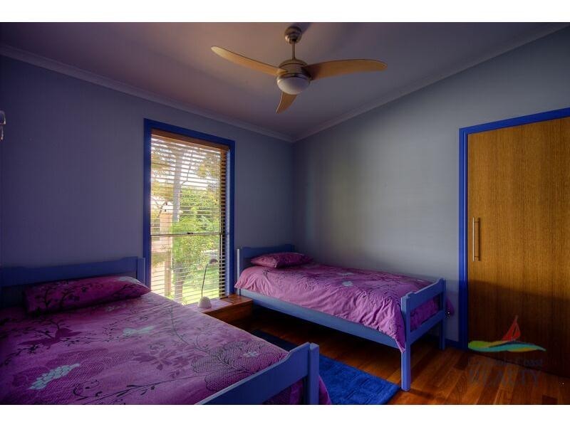 8 Belle Court, Rainbow Beach QLD 4581