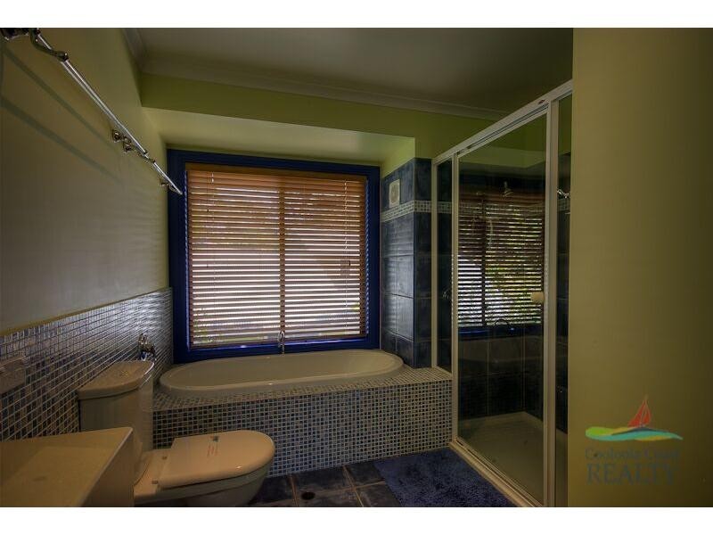 8 Belle Court, Rainbow Beach QLD 4581