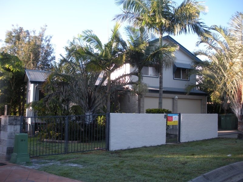 8 Hakea Place, Rainbow Beach QLD 4581