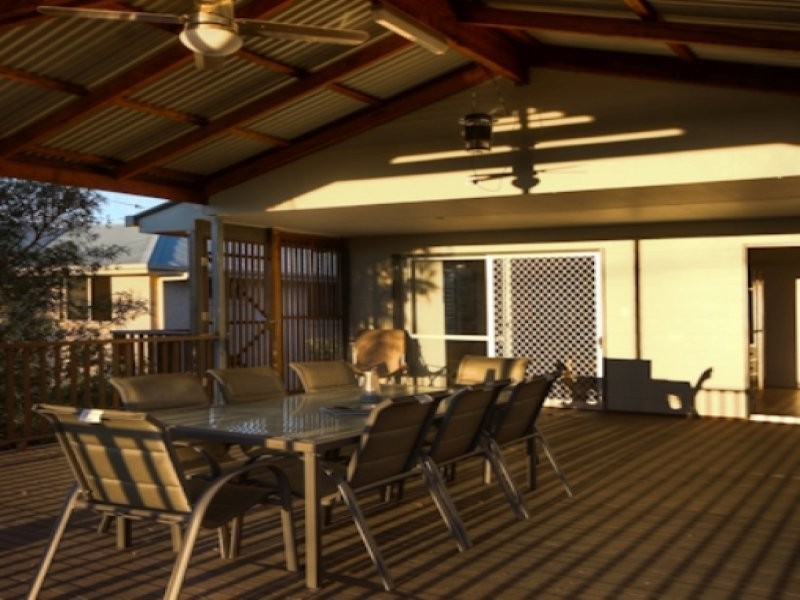 B/11 Zircon Street, Rainbow Beach QLD 4581