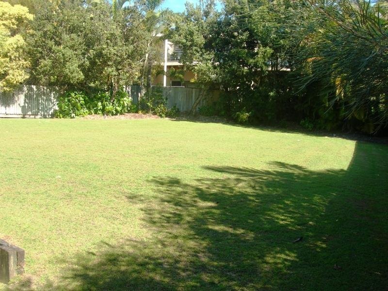 1/48 Manooka Drive, Rainbow Beach QLD 4581