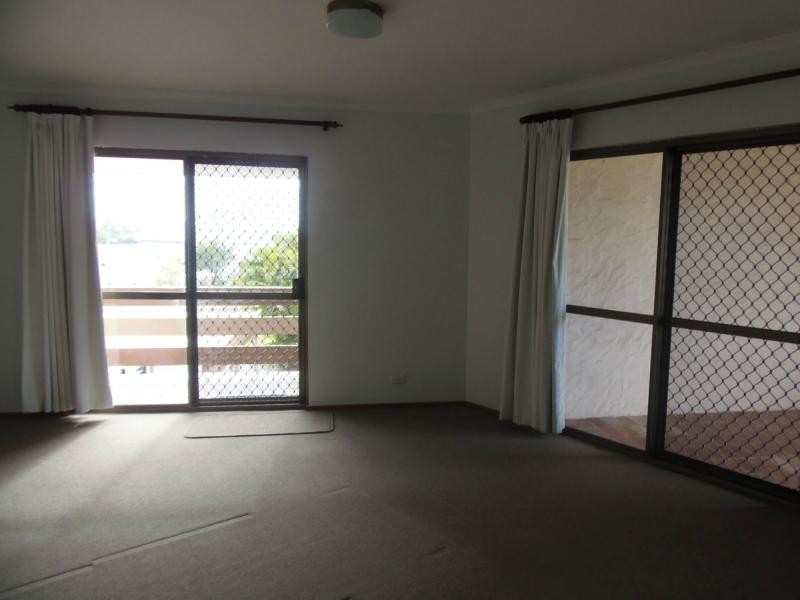 Unit 5/2 Cypress Avenue, Rainbow Beach QLD 4581