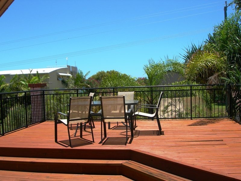 Unit 1/80 Cooloola Drive, Rainbow Beach QLD 4581