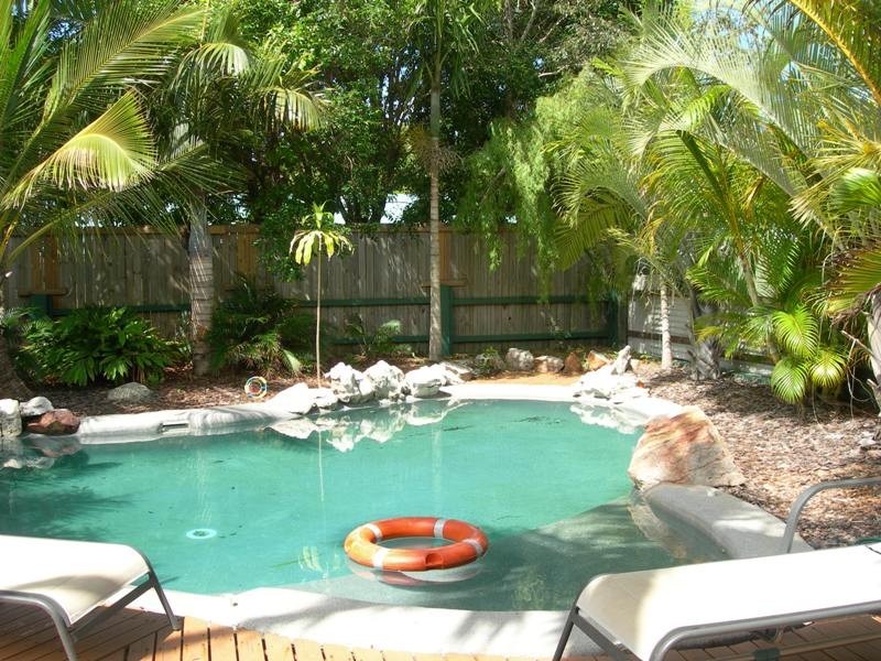 11 Cypress Avenue, Rainbow Beach QLD 4581