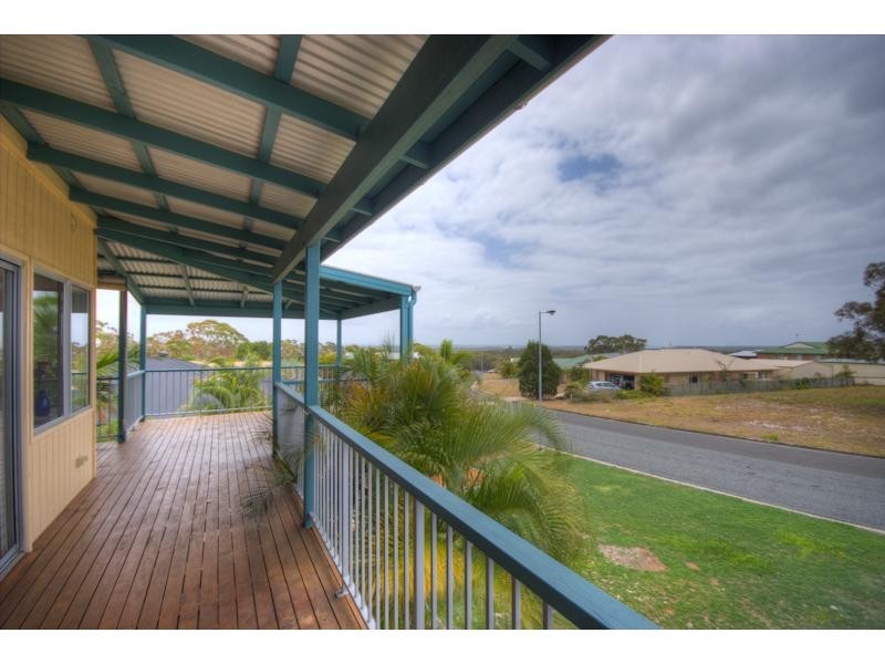 51 Bombala Crescent, Rainbow Beach QLD 4581