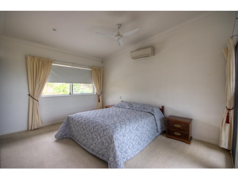 51 Bombala Crescent, Rainbow Beach QLD 4581