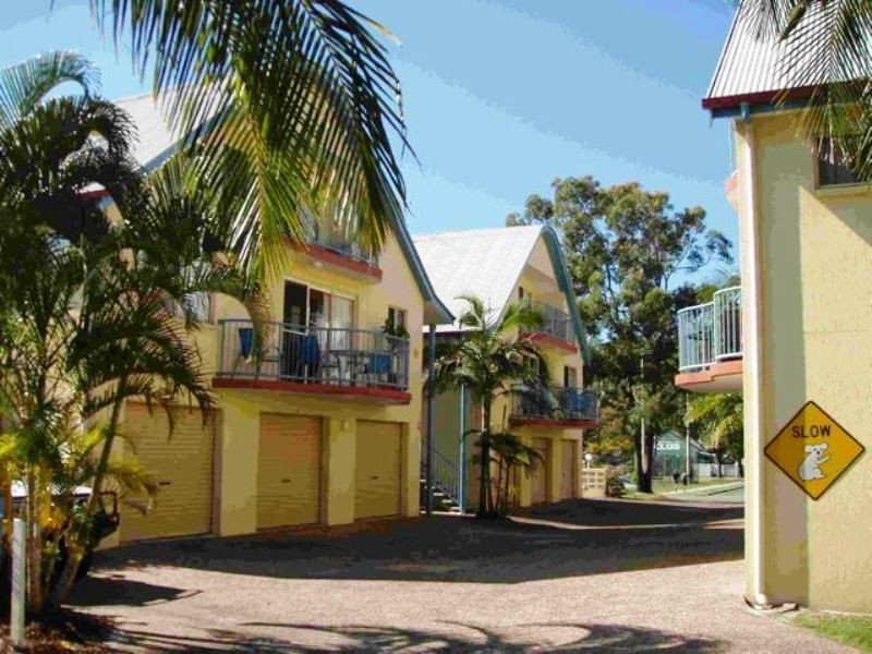 5/4 Double Island Drive, Rainbow Beach QLD 4581