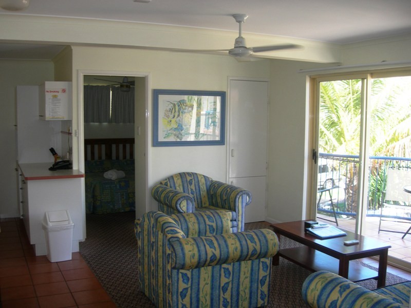 5/4 Double Island Drive, Rainbow Beach QLD 4581