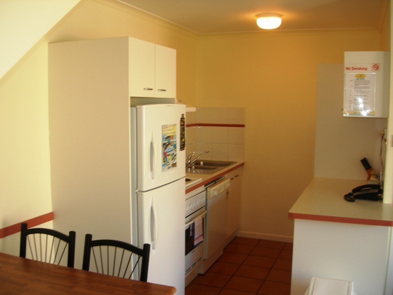 5/4 Double Island Drive, Rainbow Beach QLD 4581
