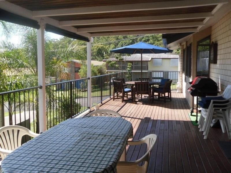 40 Rumbalara Avenue, Rainbow Beach QLD 4581