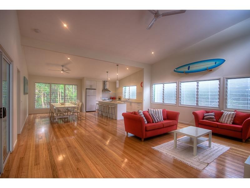 19 Satinwood Drive, Rainbow Beach QLD 4581