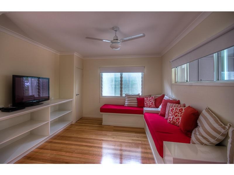 19 Satinwood Drive, Rainbow Beach QLD 4581