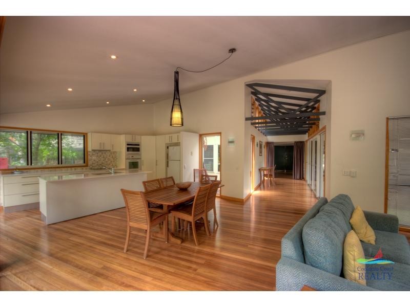 8 Satinwood Drive, Rainbow Beach QLD 4581