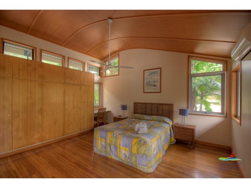 8 Satinwood Drive, Rainbow Beach QLD 4581