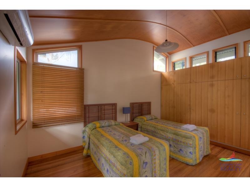 8 Satinwood Drive, Rainbow Beach QLD 4581