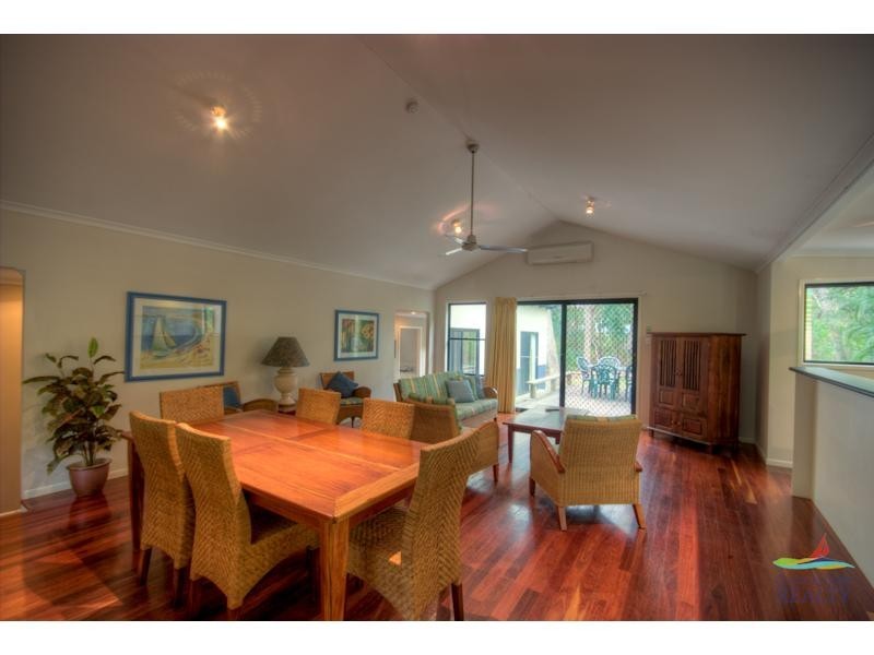 8 Orania Court, Rainbow Beach QLD 4581