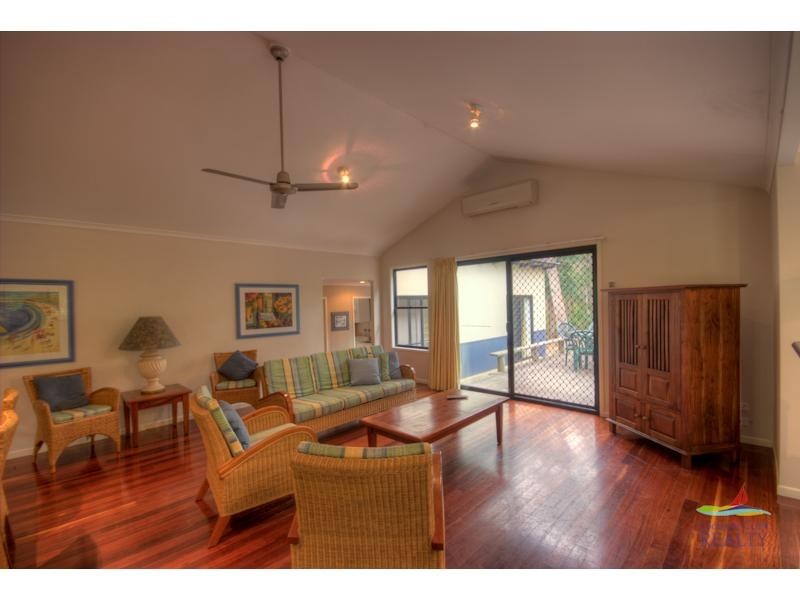 8 Orania Court, Rainbow Beach QLD 4581