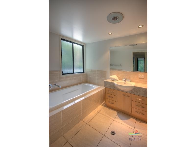 23 Belle Court, Rainbow Beach QLD 4581