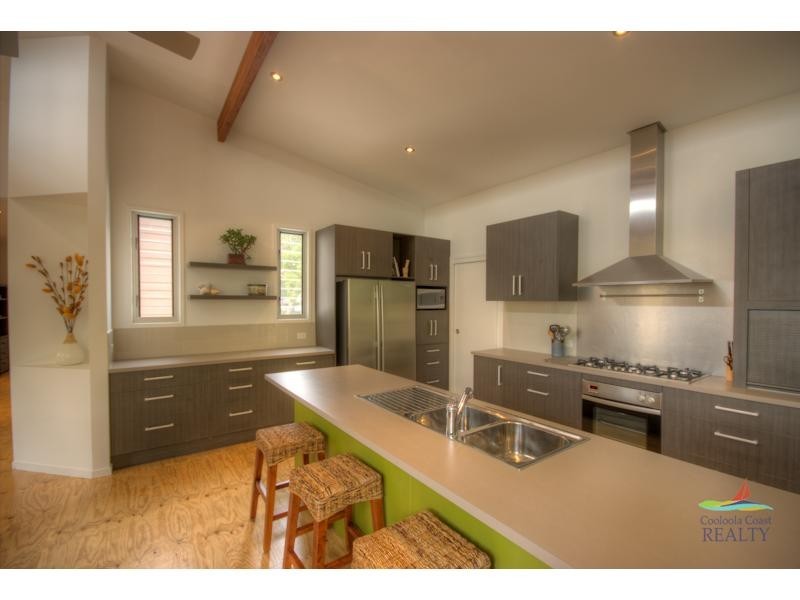 17 Naiad Court, Rainbow Beach QLD 4581