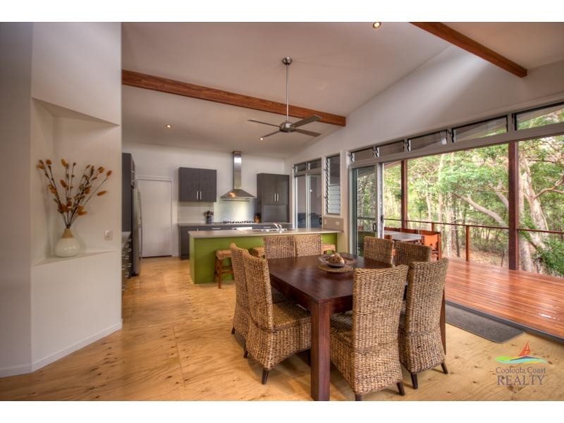 17 Naiad Court, Rainbow Beach QLD 4581