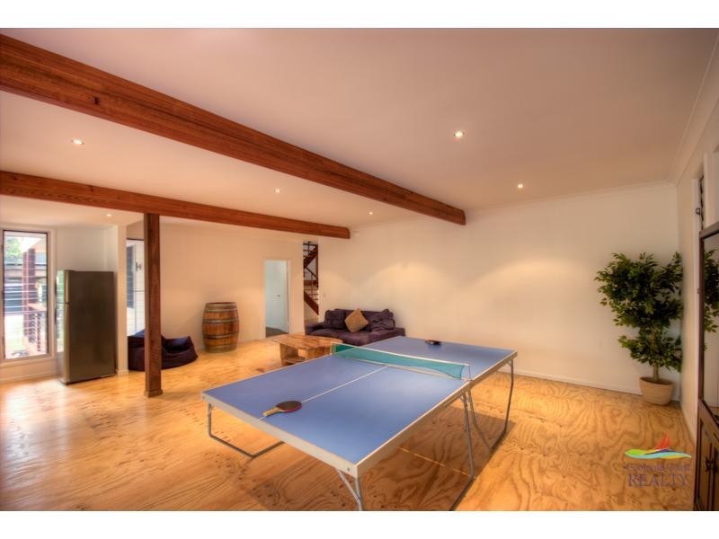 17 Naiad Court, Rainbow Beach QLD 4581
