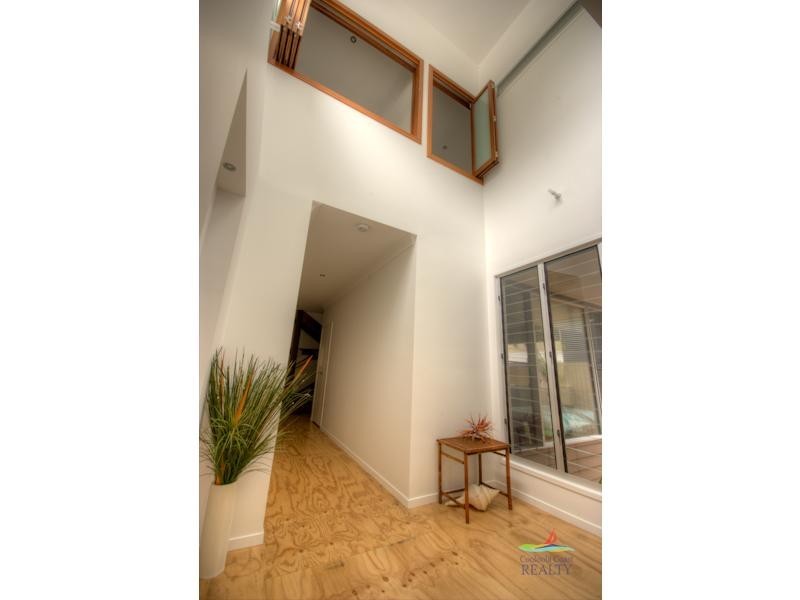 17 Naiad Court, Rainbow Beach QLD 4581