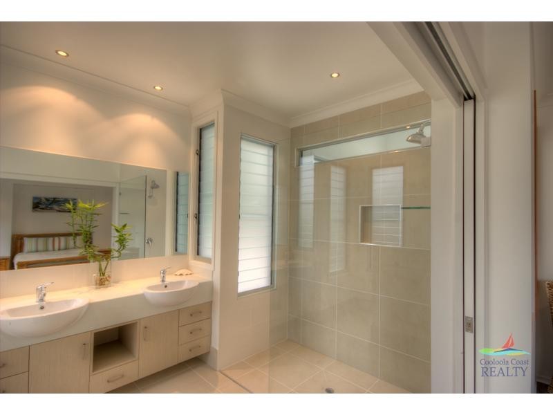 17 Naiad Court, Rainbow Beach QLD 4581