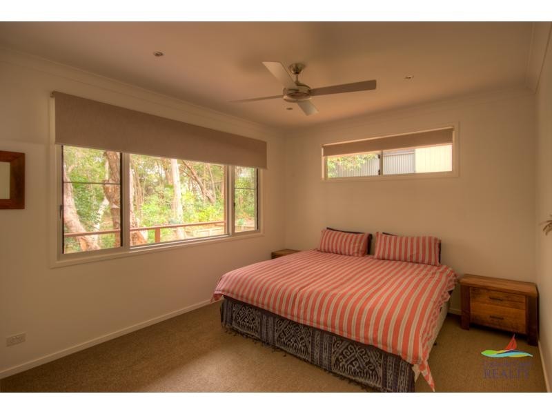 17 Naiad Court, Rainbow Beach QLD 4581