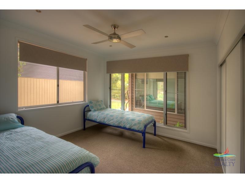 17 Naiad Court, Rainbow Beach QLD 4581