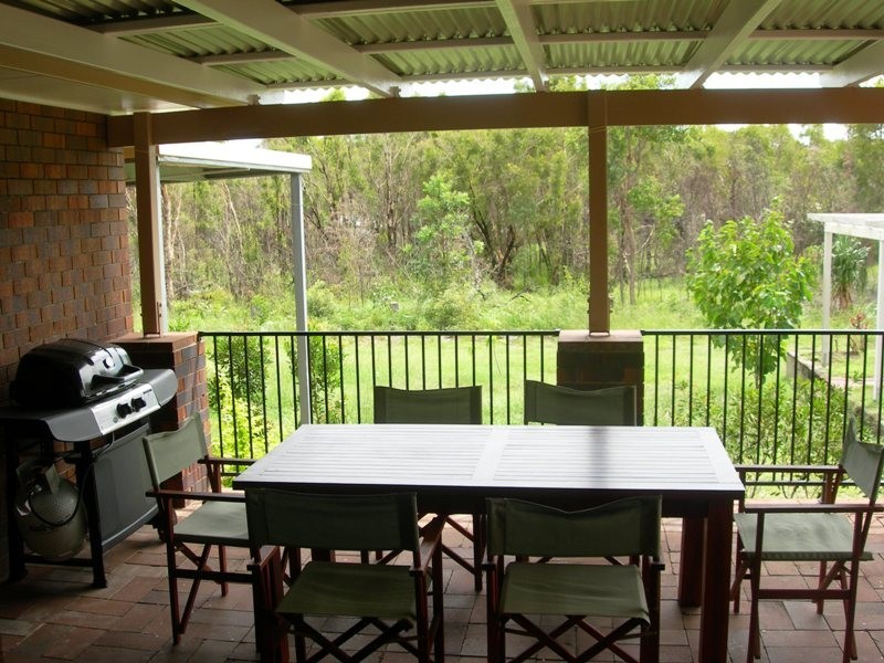 8 Carlo Road, Rainbow Beach QLD 4581
