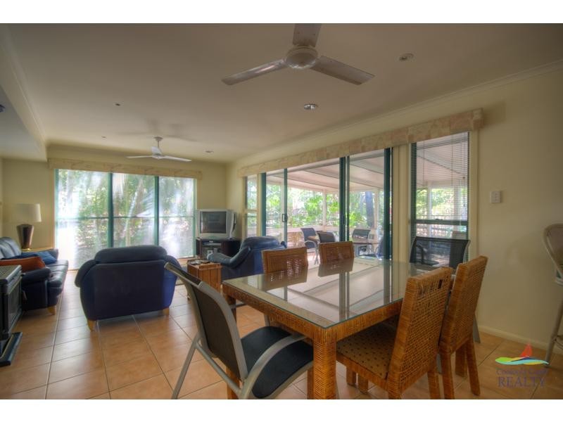 7 Belle Court, Rainbow Beach QLD 4581