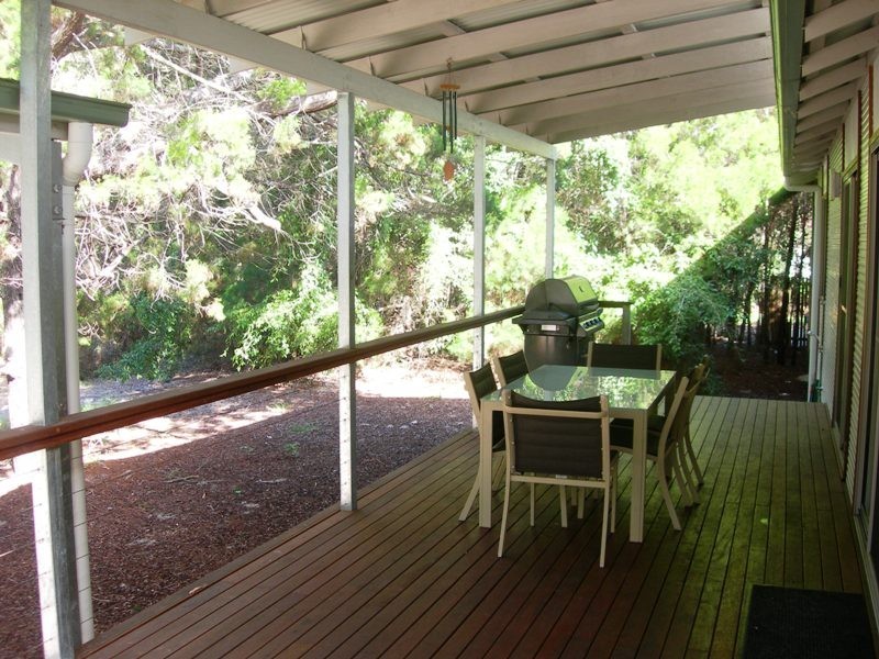 34 Satinwood Drive, Rainbow Beach QLD 4581