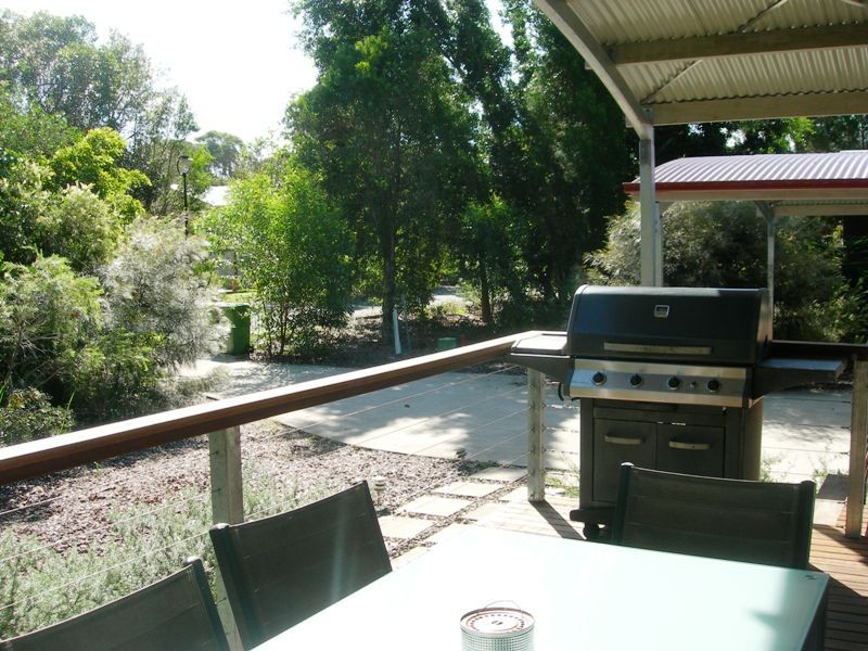 28 Satinwood Drive, Rainbow Beach QLD 4581
