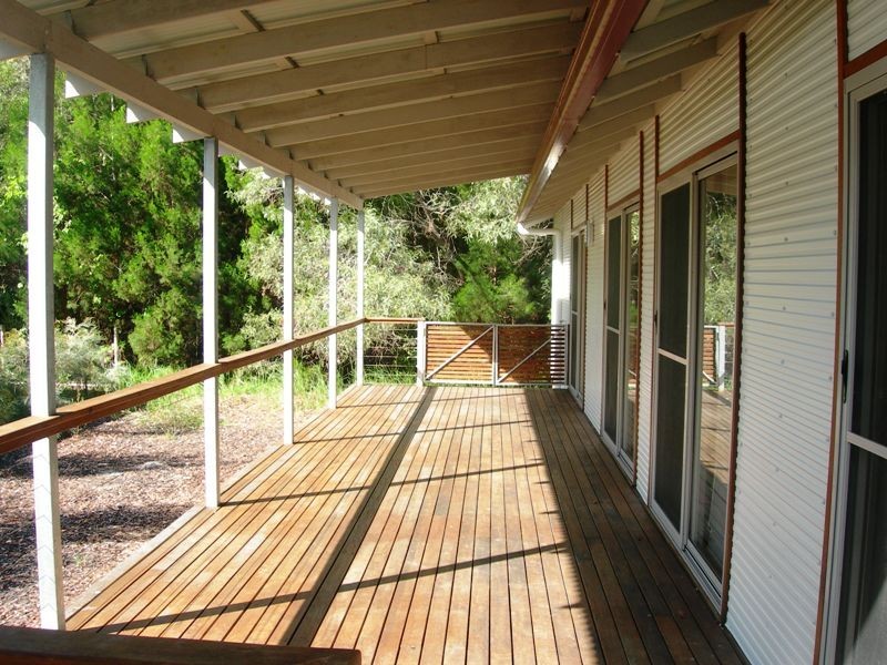 28 Satinwood Drive, Rainbow Beach QLD 4581