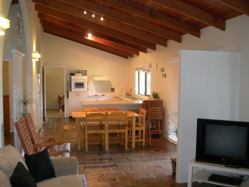 24 Bombala Crescent, Rainbow Beach QLD 4581