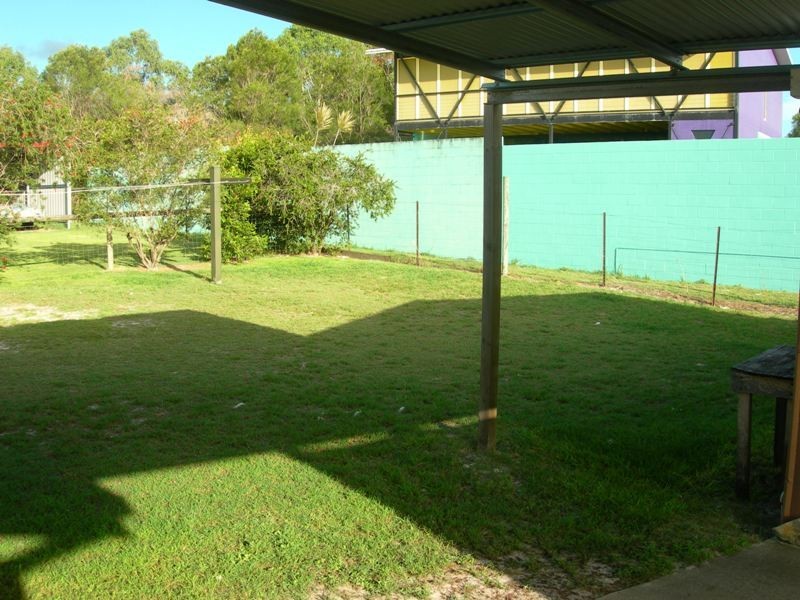 24 Bombala Crescent, Rainbow Beach QLD 4581