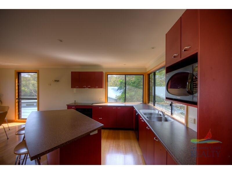 19 Belle Court, Rainbow Beach QLD 4581