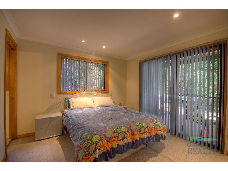 19 Belle Court, Rainbow Beach QLD 4581