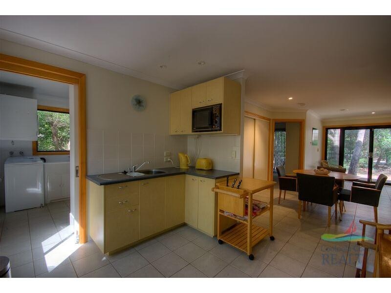 19 Belle Court, Rainbow Beach QLD 4581