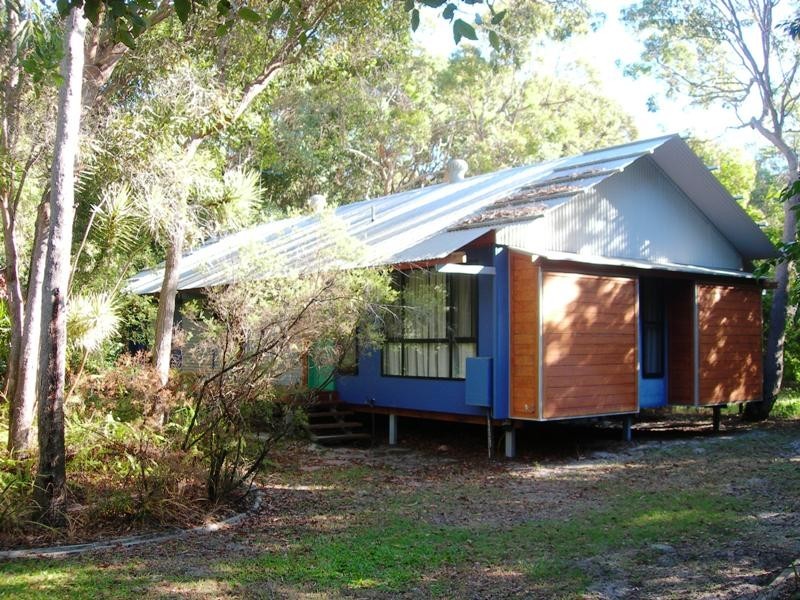 14 Belle Court, Rainbow Beach QLD 4581