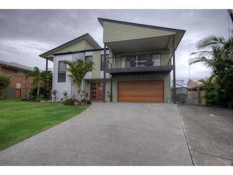12 Tingira Close, Rainbow Beach QLD 4581