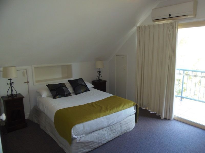 Unit 21/4 Double Island Drive, Rainbow Beach QLD 4581